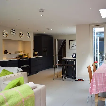 2 Bedroom Townhouse In City Centre 아파트 더블린