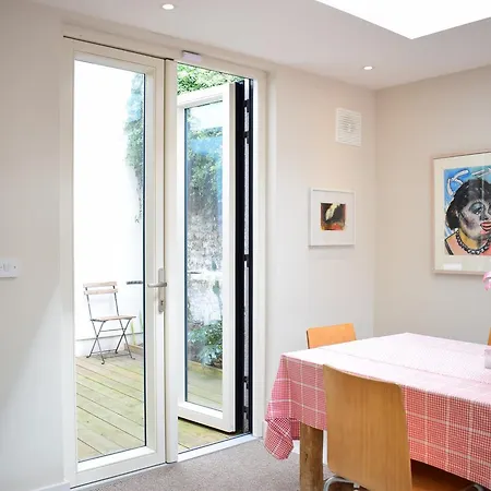 2 Bedroom Townhouse In City Centre Apartamento