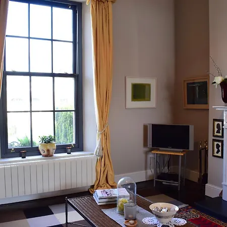2 Bedroom Townhouse In City Centre Apartamento *